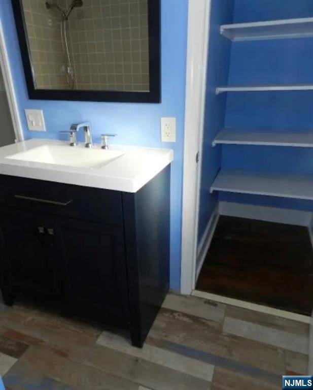 Irvington, NJ 07111,23 Tiffany