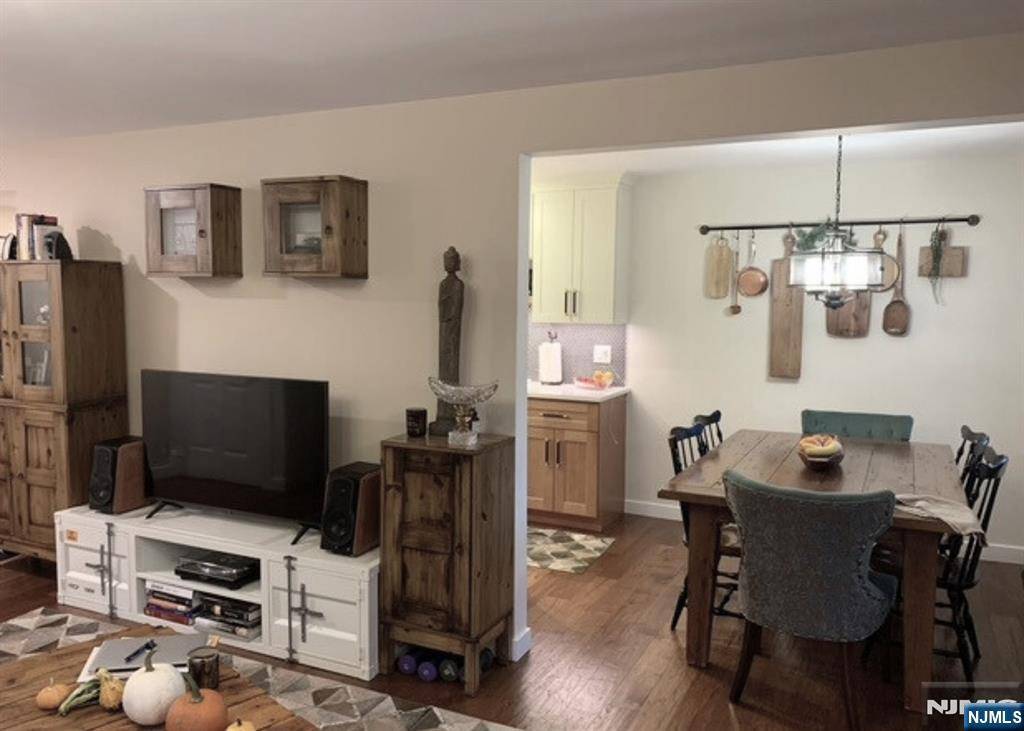 Mahwah, NJ 07430,3016 Stowe LN