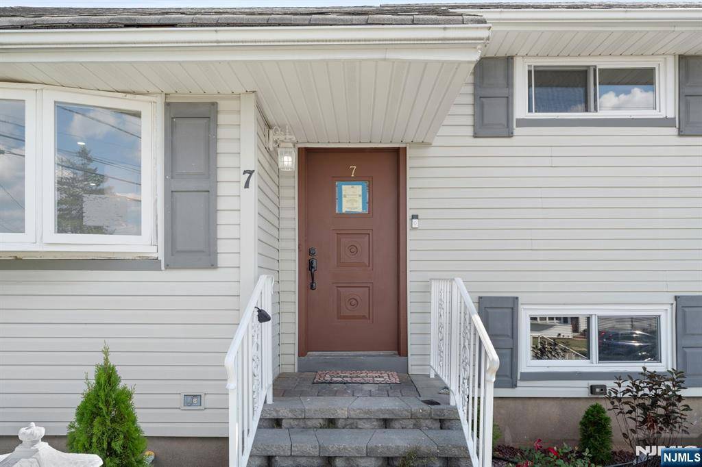 Clifton, NJ 07012,7 Luisser ST