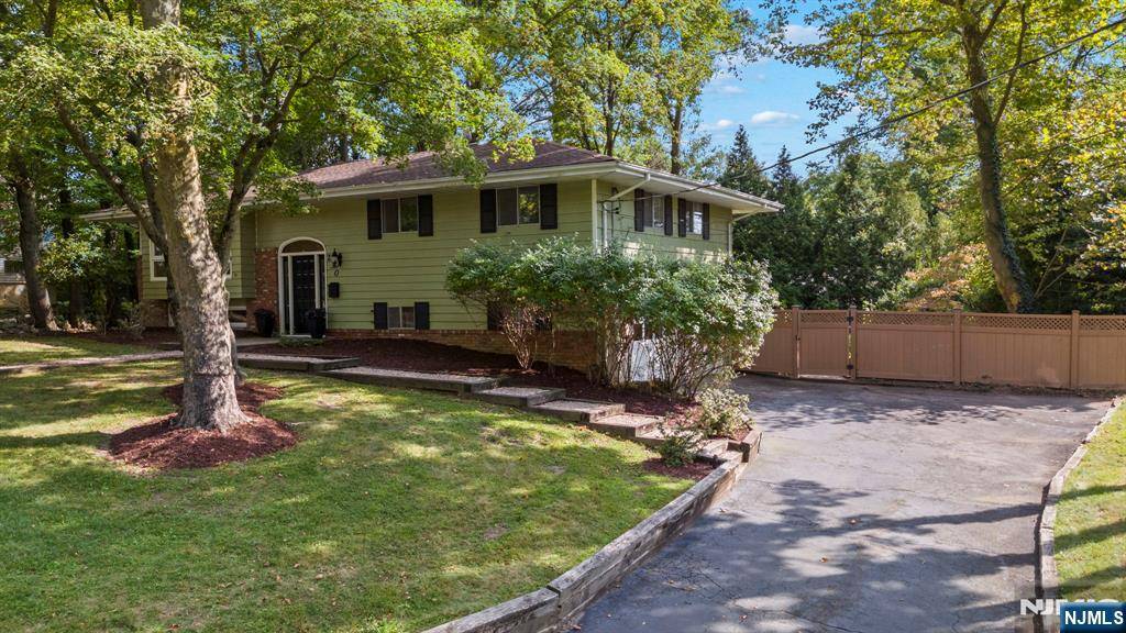 Park Ridge, NJ 07656,230 Capri TER