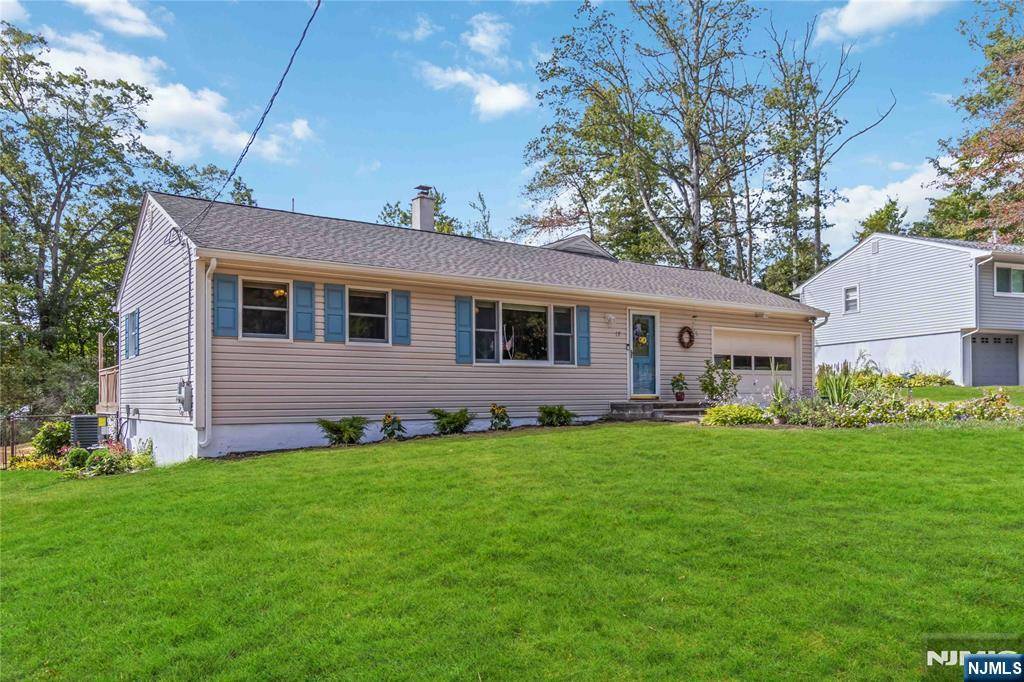 West Milford, NJ 07480,17 Belmont DR