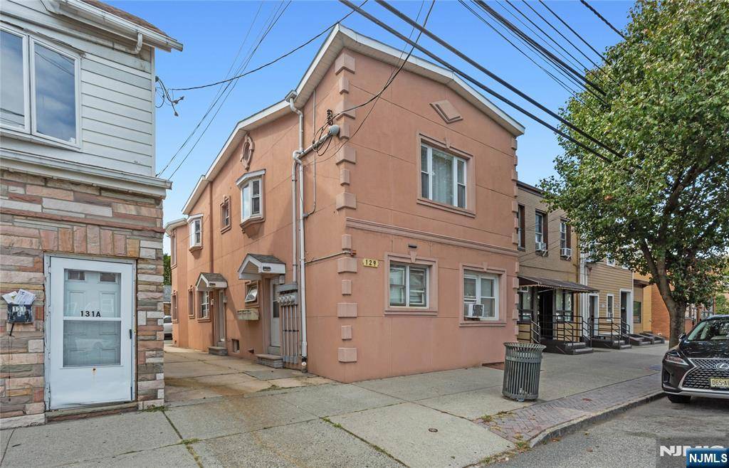 Hackensack, NJ 07601,129 Hudson ST