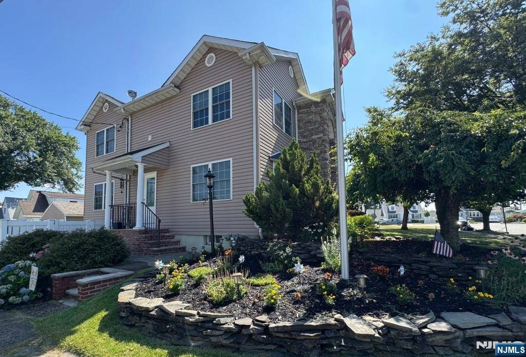 North Arlington, NJ 07031,2 Eckhardt TER