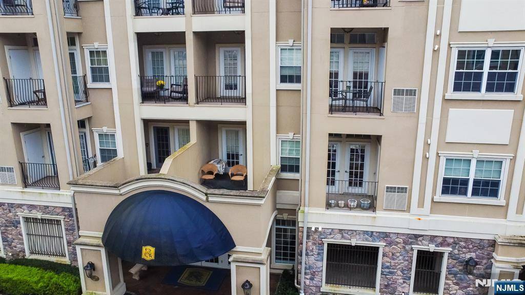 Clifton, NJ 07013,1110 Wickham TER #1110