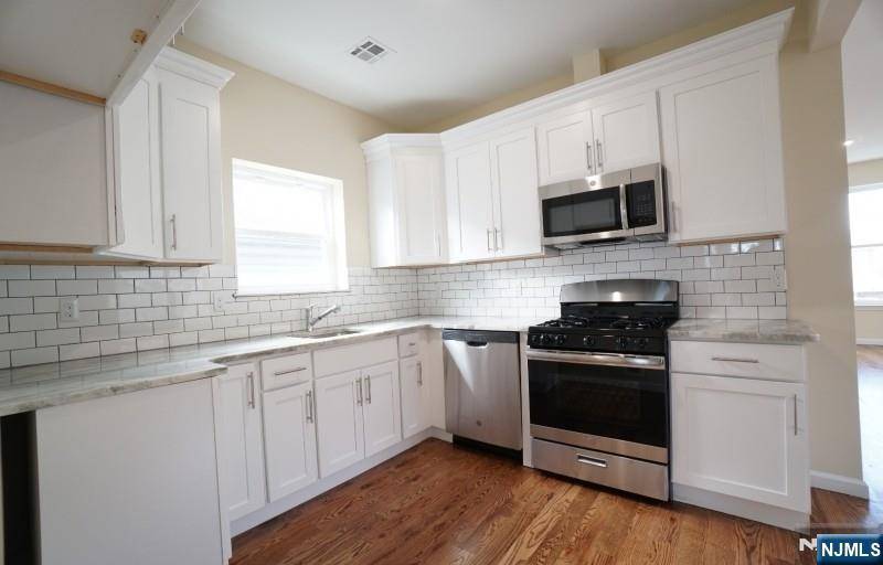 Newark, NJ 07104,17 Triton TER #3