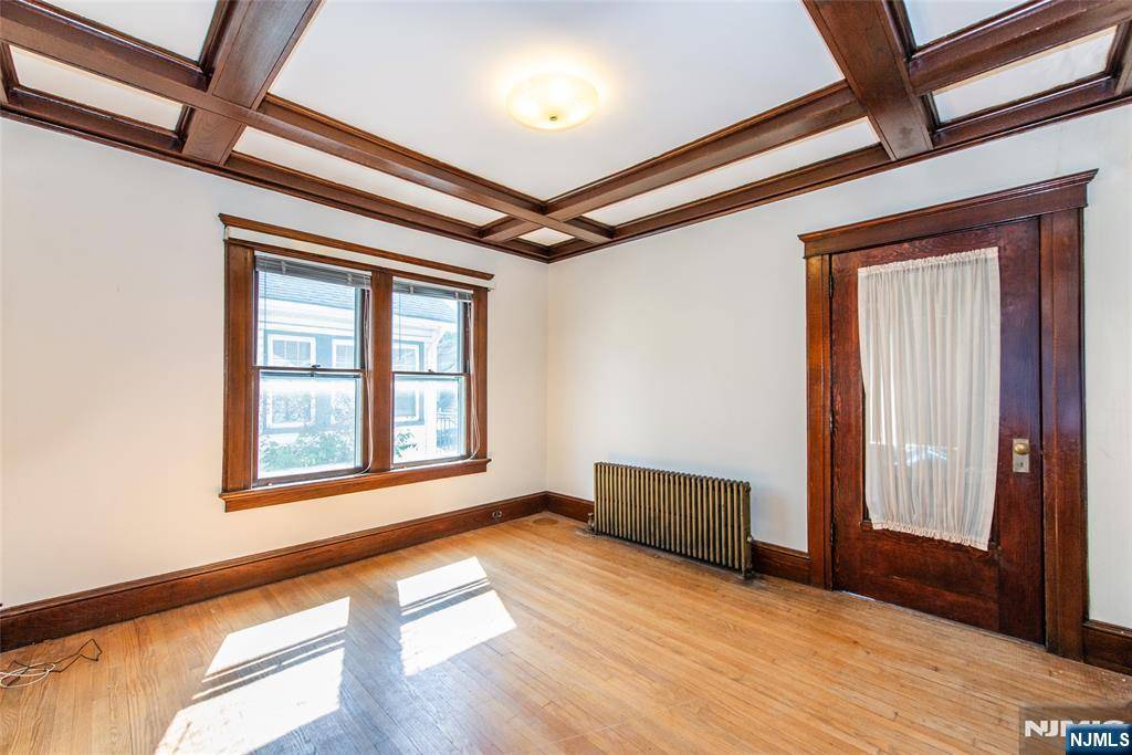 Totowa, NJ 07512,112 Boyle AVE