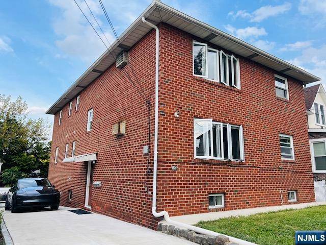 Secaucus, NJ 07094,184 Central LN #2