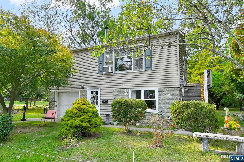 Oakland, NJ 07436,92 Lakeview TER