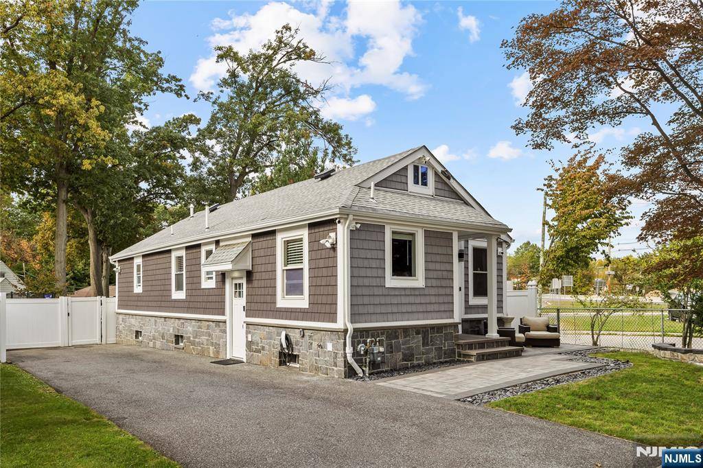 Hawthorne, NJ 07506,298 4th AVE