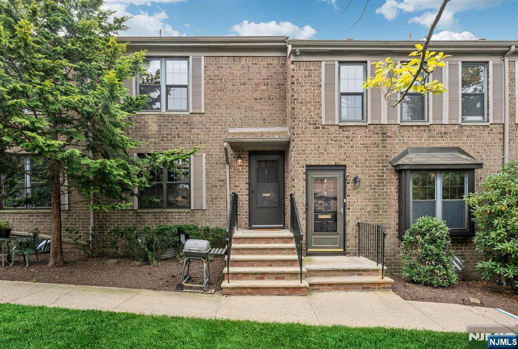 Little Falls, NJ 07424,181 Long Hill RD #M-2