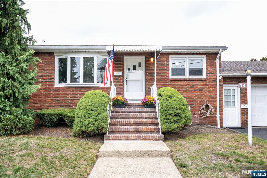 South Hackensack, NJ 07606,14 Veprek LN #1