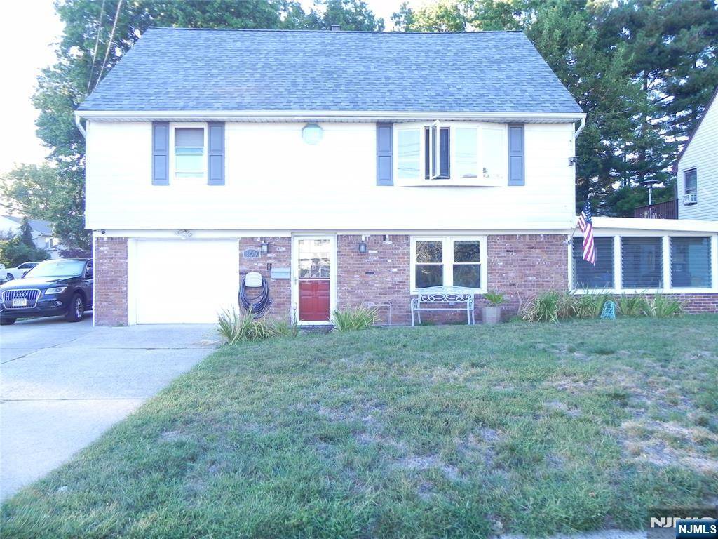 Little Ferry, NJ 07643,169 Franklin ST