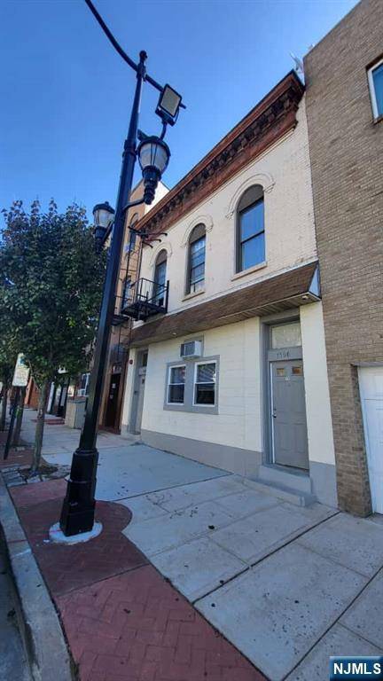 Union City, NJ 07087,1506 Summit AVE