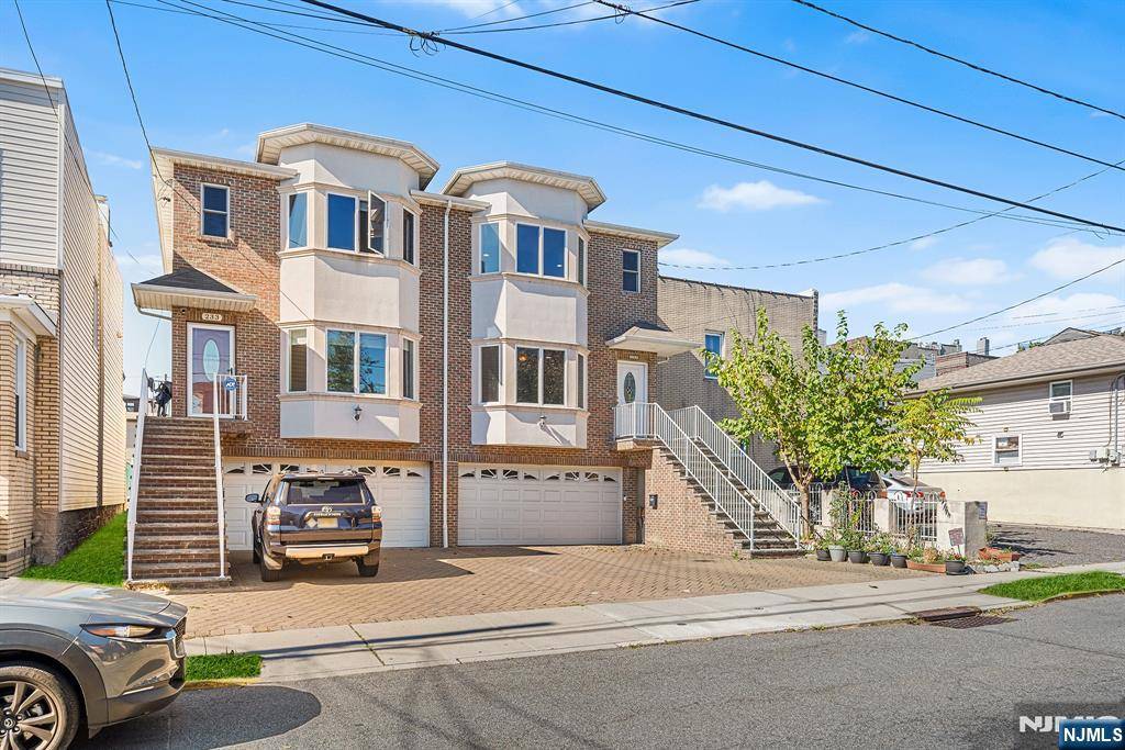 Fairview, NJ 07022,233 5th ST #B