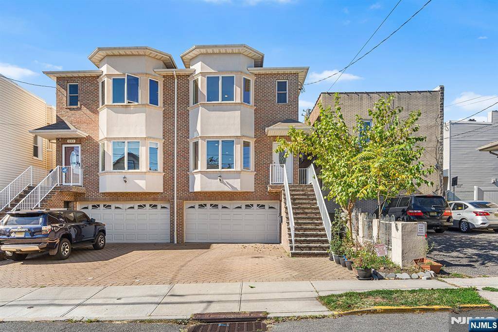 Fairview, NJ 07022,233 5th ST #B