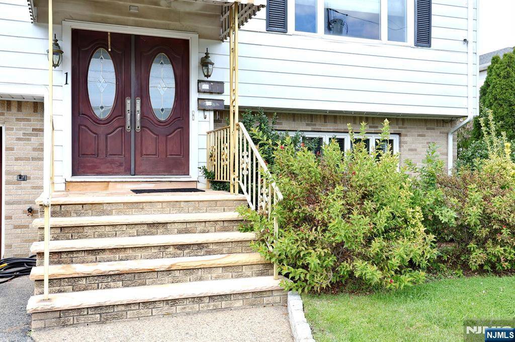 South Hackensack, NJ 07606,1 Rossi CT