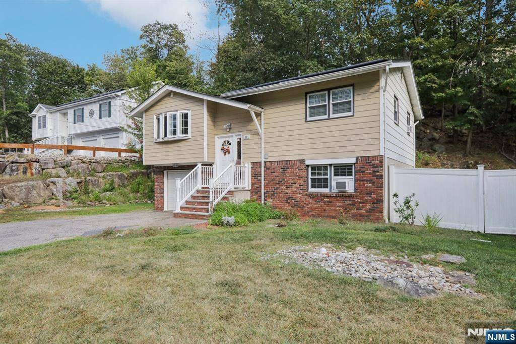 Hopatcong, NJ 07843,23 Fordham TRL