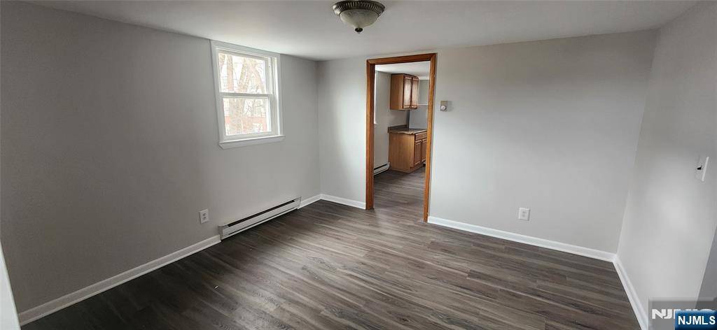 East Rutherford, NJ 07073,229-233 Park #10
