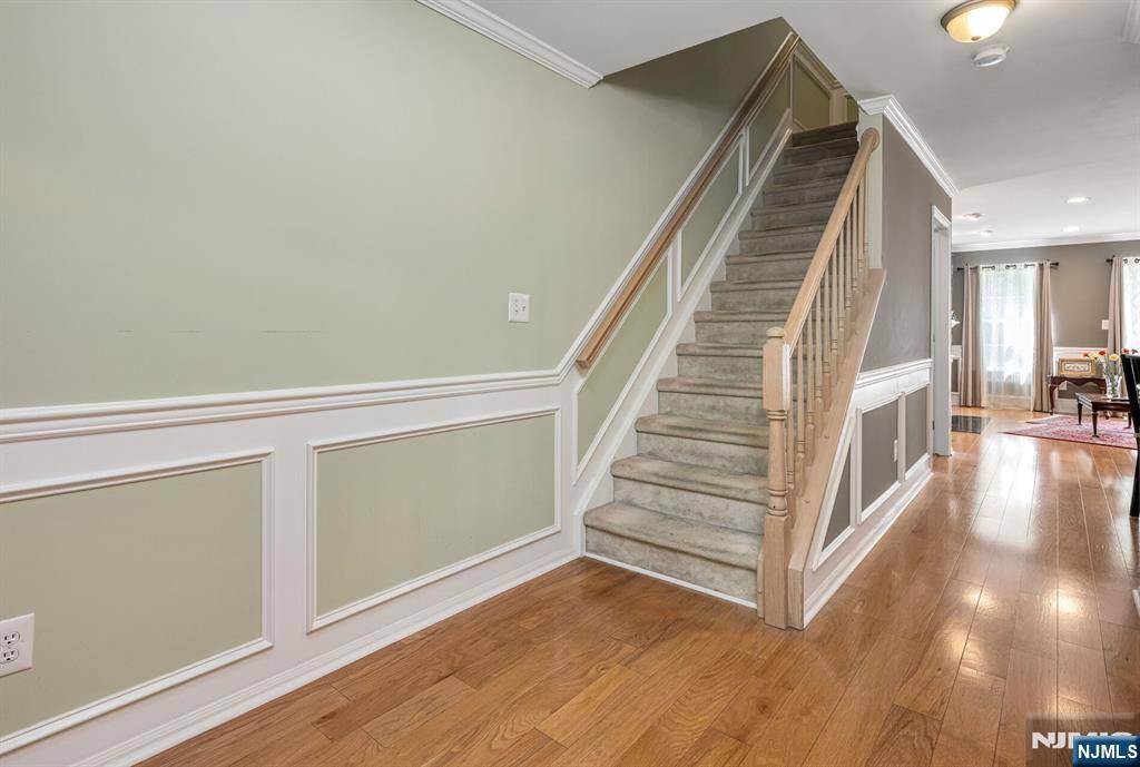 Mahwah, NJ 07430,2120 Gunston CT