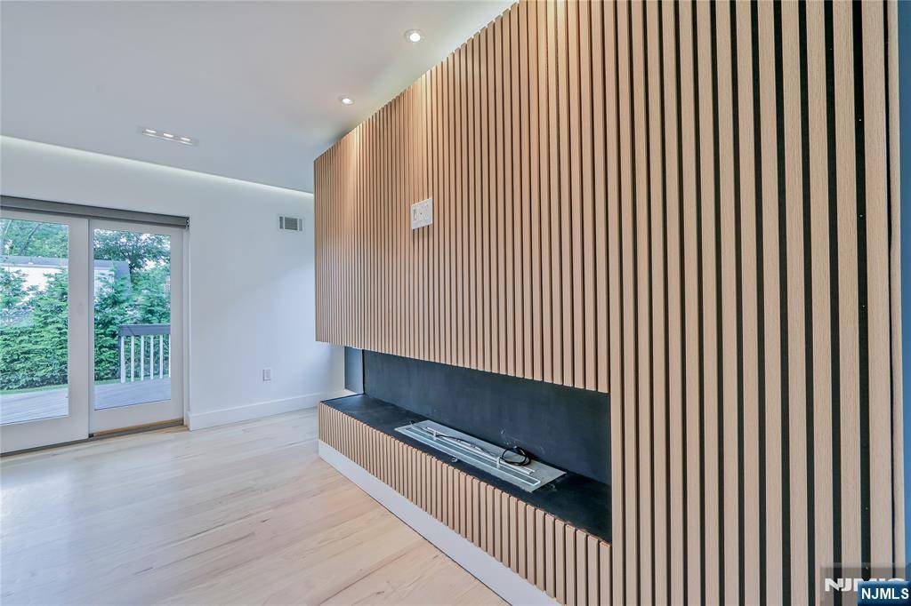 Demarest, NJ 07627,3 Laurel RD