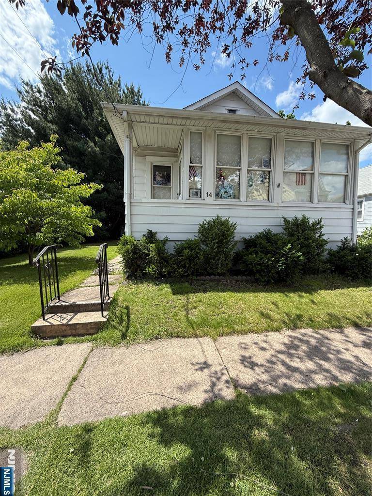 Fair Lawn, NJ 07410,14 Heights AVE