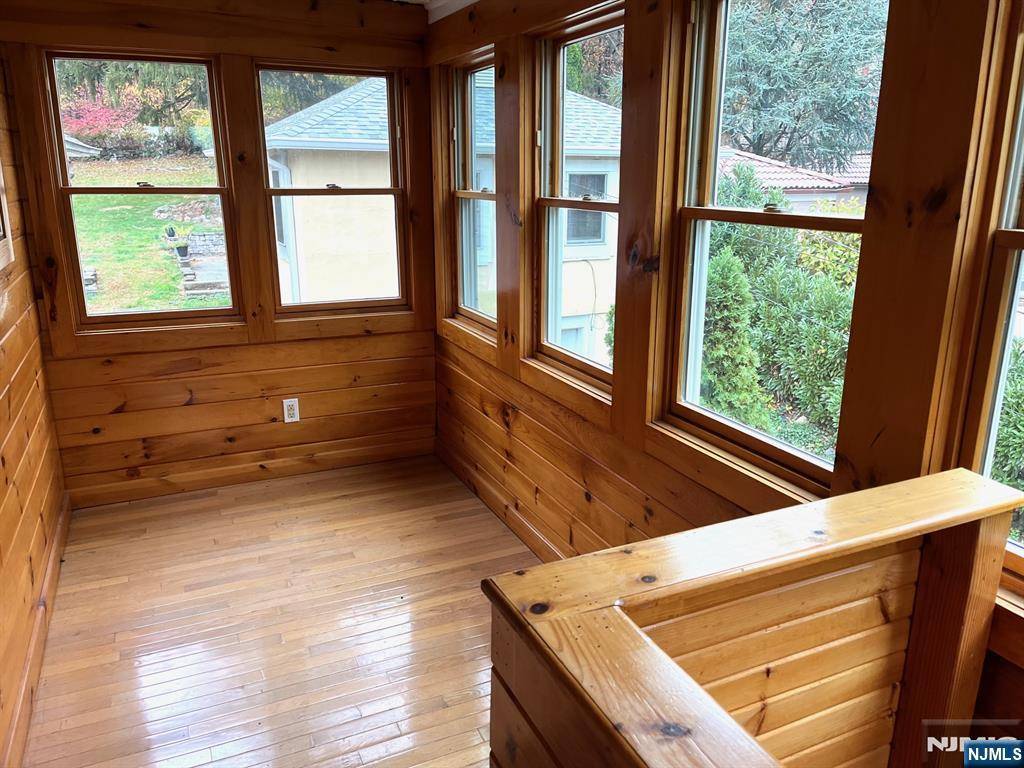 Alpine, NJ 07620,89 Miles ST #2