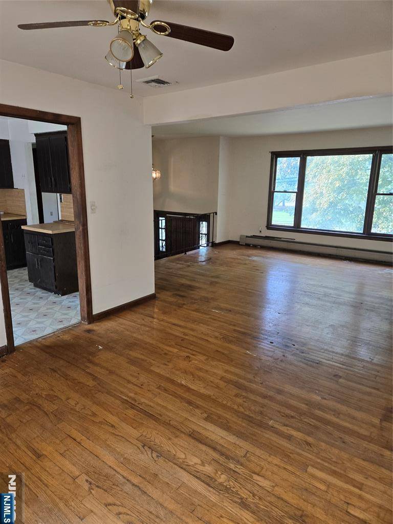 Paramus, NJ 07652,70 S Paramus RD