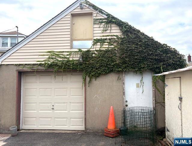 South Hackensack, NJ 07606,541 Moonachie RD