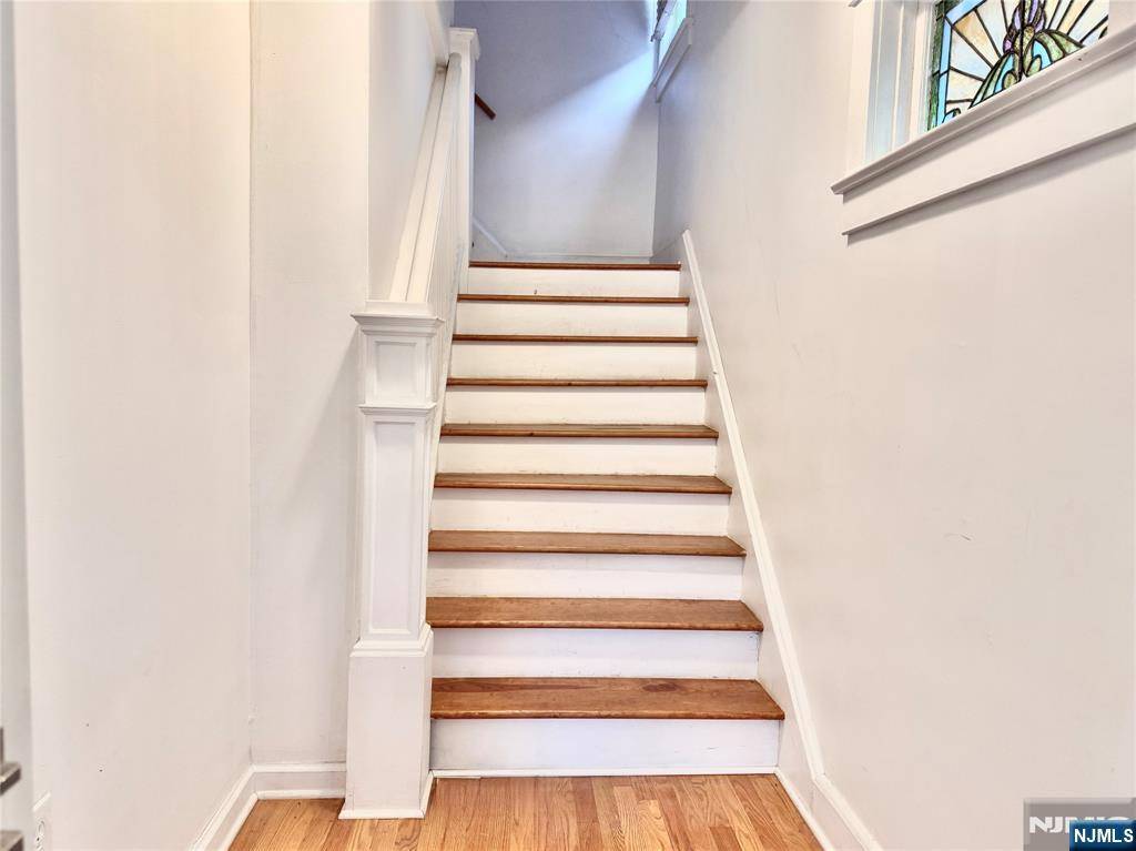 Fort Lee, NJ 07024,1639 Center AVE