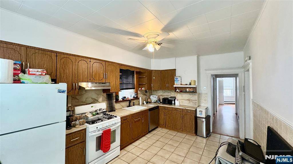 Kearny, NJ 07032,143 Elm ST #2