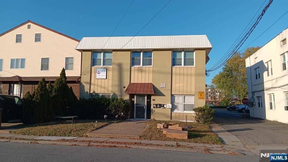 Little Ferry, NJ 07643,38 Main