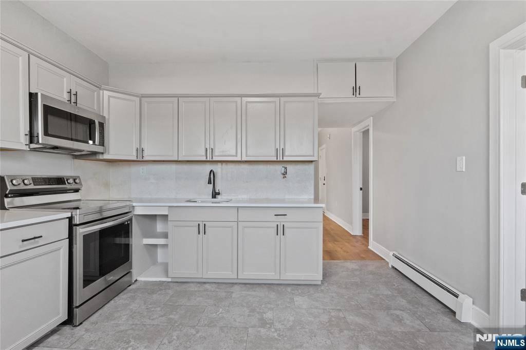 Elizabeth, NJ 07206,139 Ripley PL