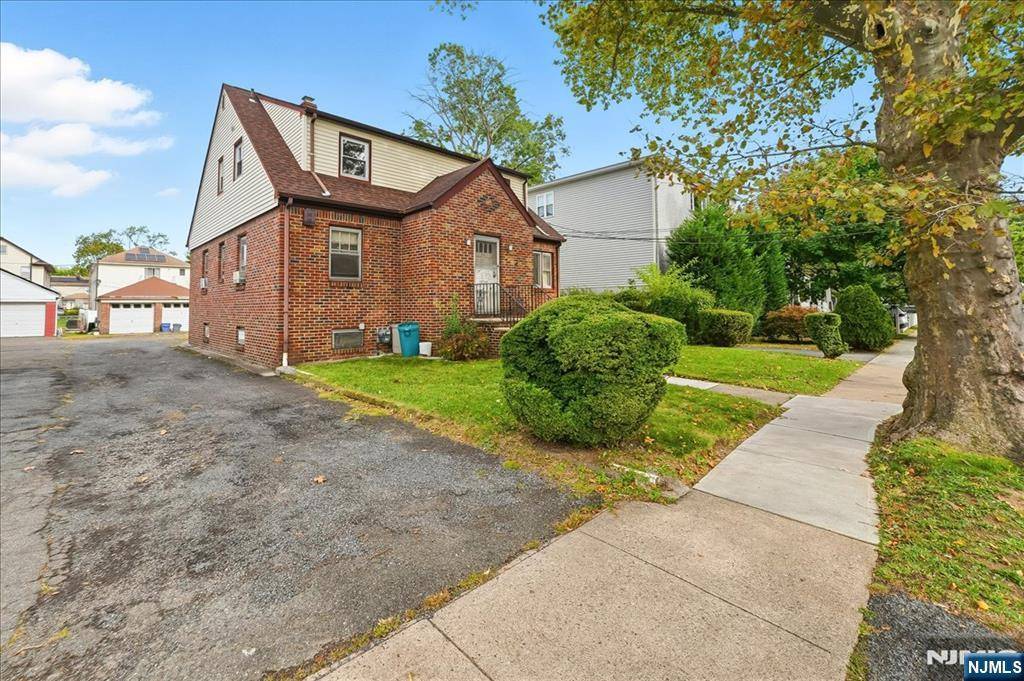 Passaic, NJ 07055,116 Howard AVE