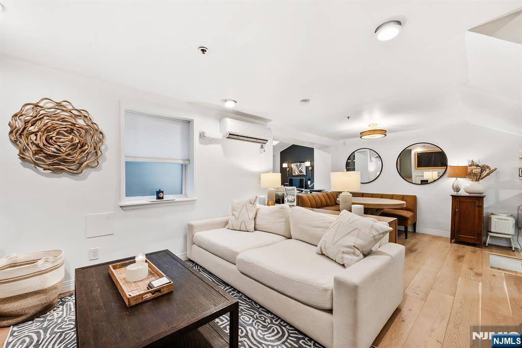 Hoboken, NJ 07030,217 Bloomfield ST #102