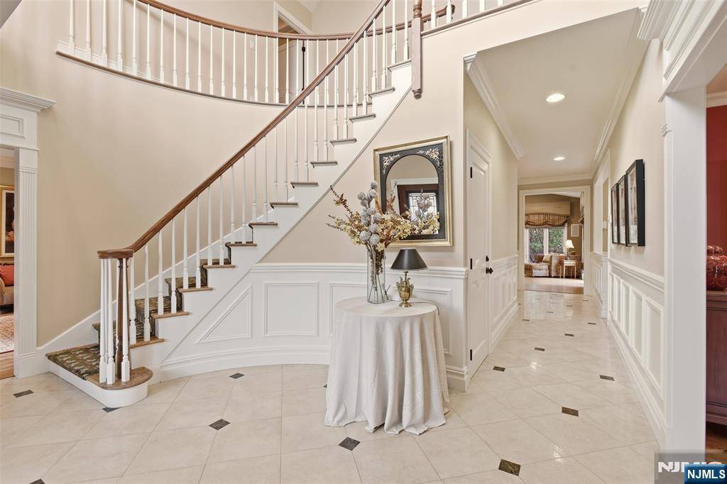 River Vale, NJ 07675,677 Alexander CT