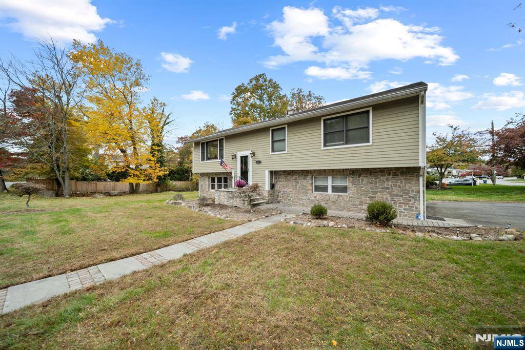 Northvale, NJ 07647,407 Overbrook RD