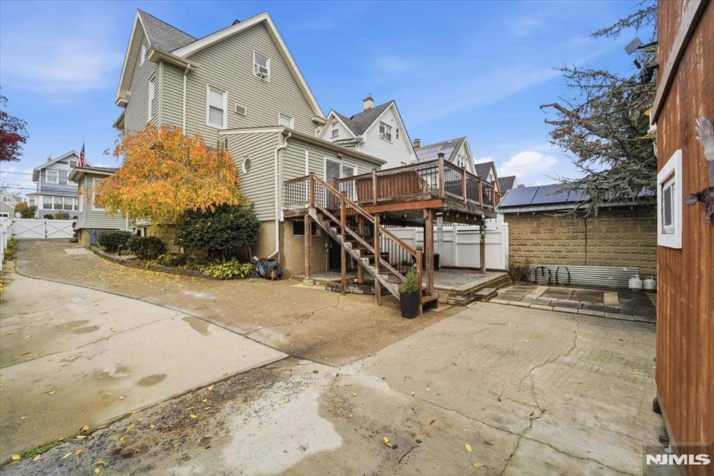 Kearny, NJ 07032,486 Devon ST