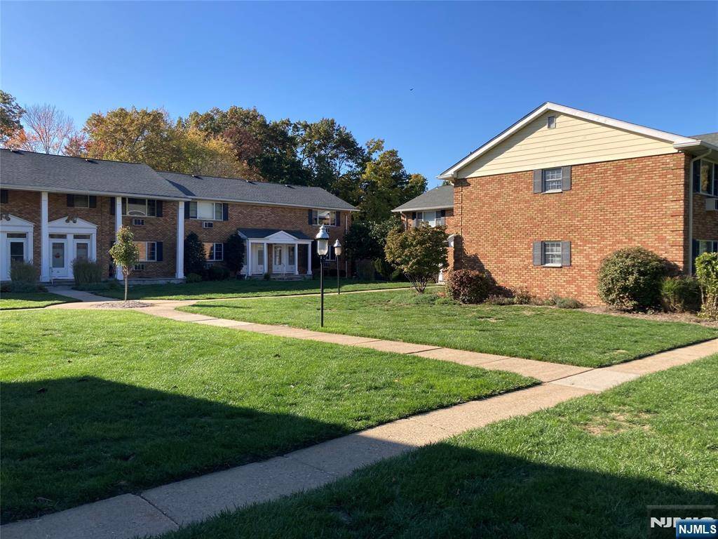 Ramsey, NJ 07446,115 N Franklin TPKE #24