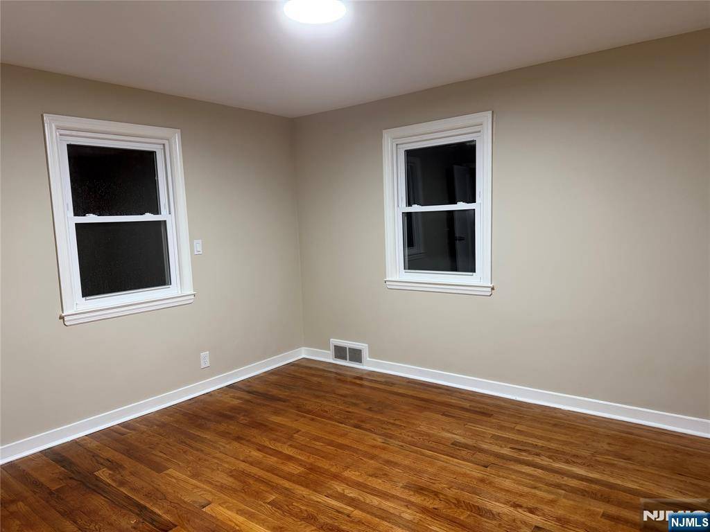 Dumont, NJ 07628,37 Revere