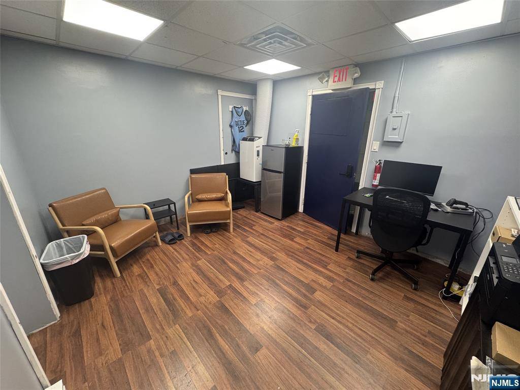 Elmwood Park, NJ 07407,198 Market ST #Back