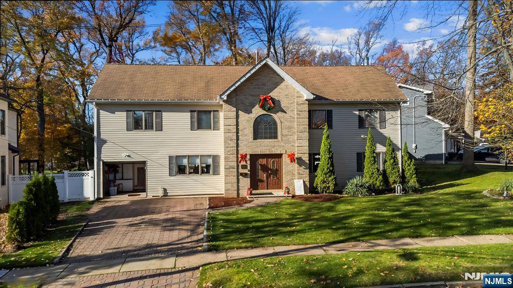 River Edge, NJ 07661,212 Lozier TER