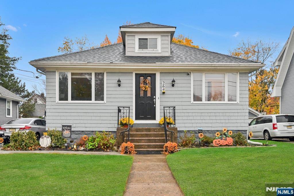 New Milford, NJ 07646,264 Demarest AVE