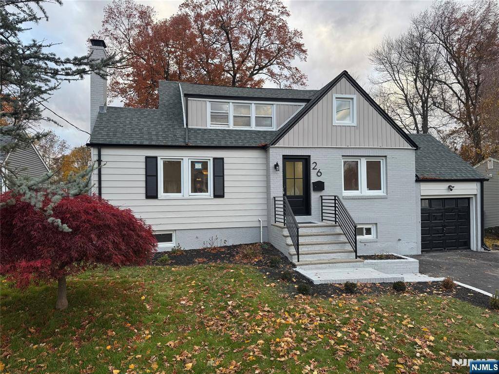 West Orange, NJ 07052,26 Crestmont RD