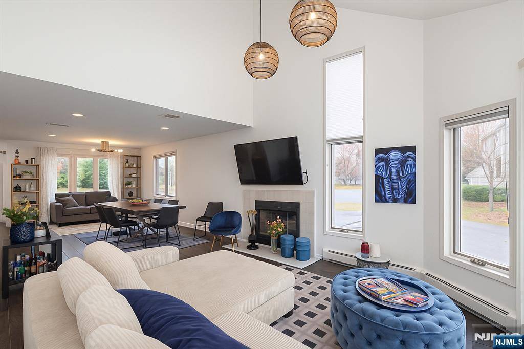 Norwood, NJ 07648,501 Elm CT #T089