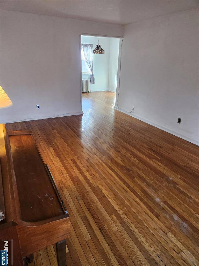 Bergenfield, NJ 07621,50 S 1st ST #3A