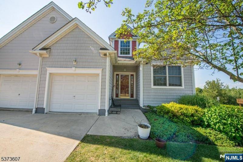 Wantage, NJ 07461,11 Fairchild LN #11