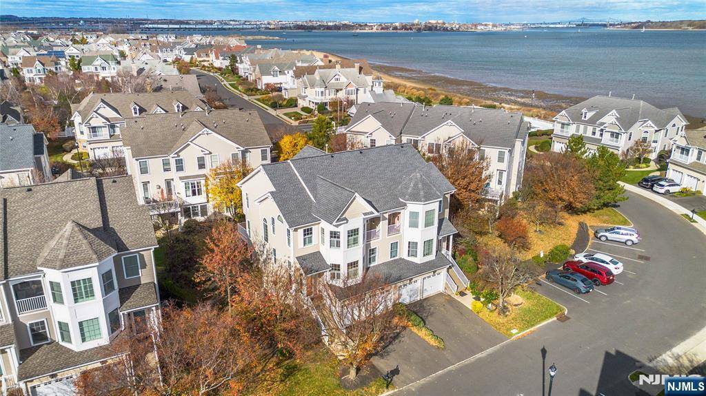 South Amboy, NJ 08879,43 Shore DR #81