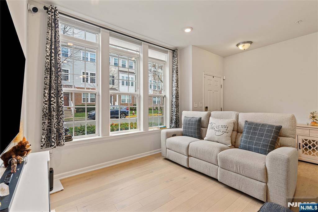 Wood Ridge, NJ 07075,73 Wesmont DR #1811