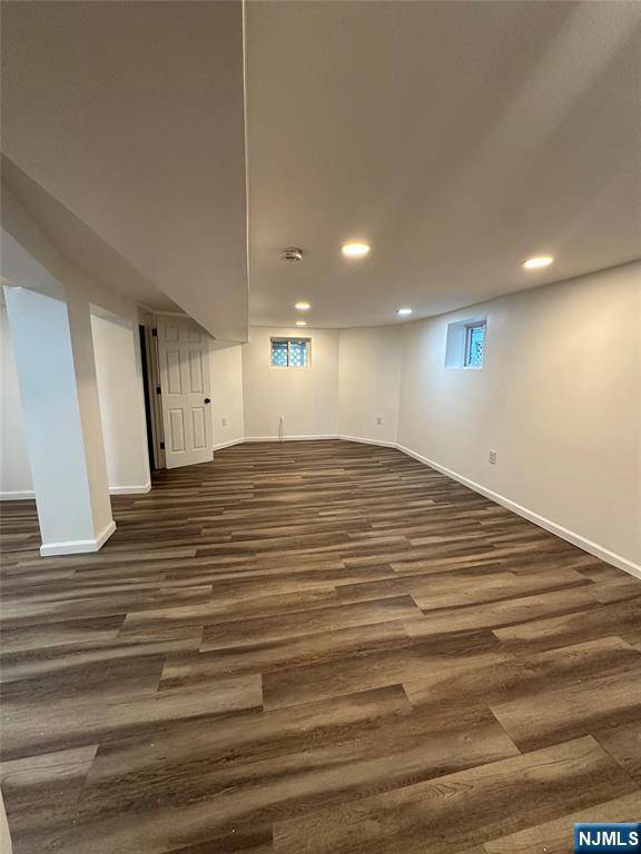 East Orange, NJ 07018,233 Clinton ST