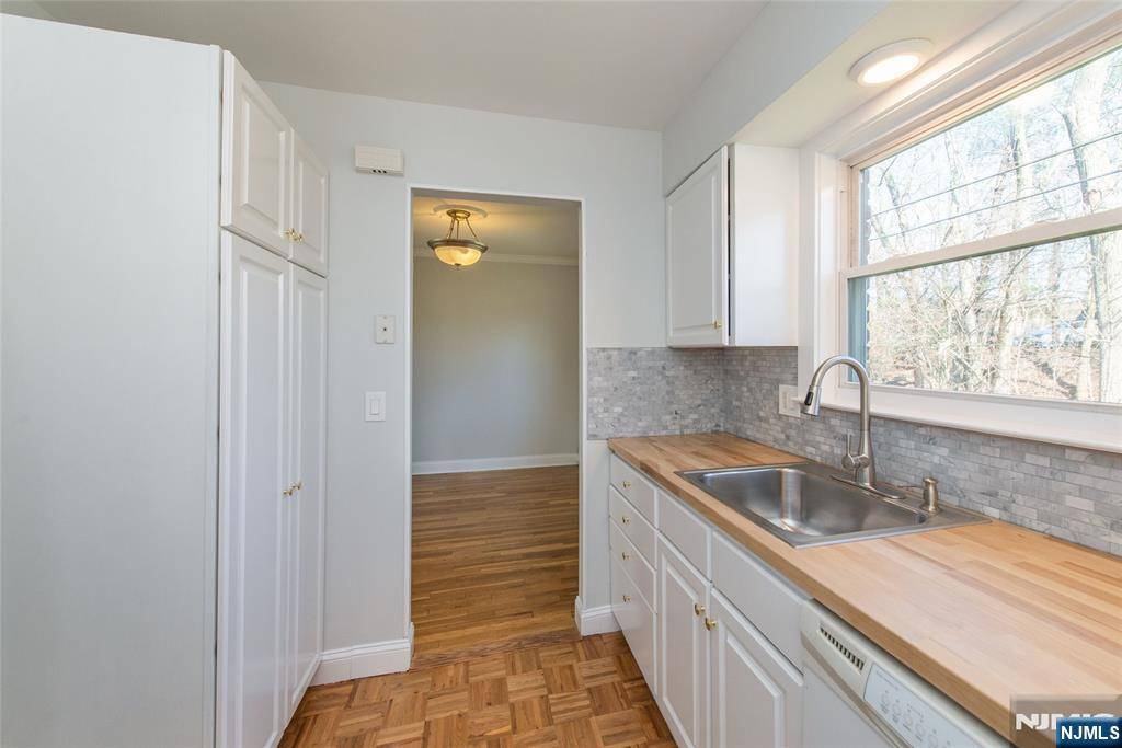 West Orange, NJ 07052,43 Conforti #83